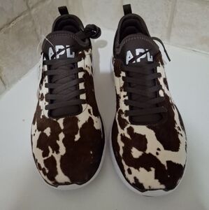 APL Iconic Phantom Cow Hair Athletic Sneaker Deep Brown/White Shoes Size 7